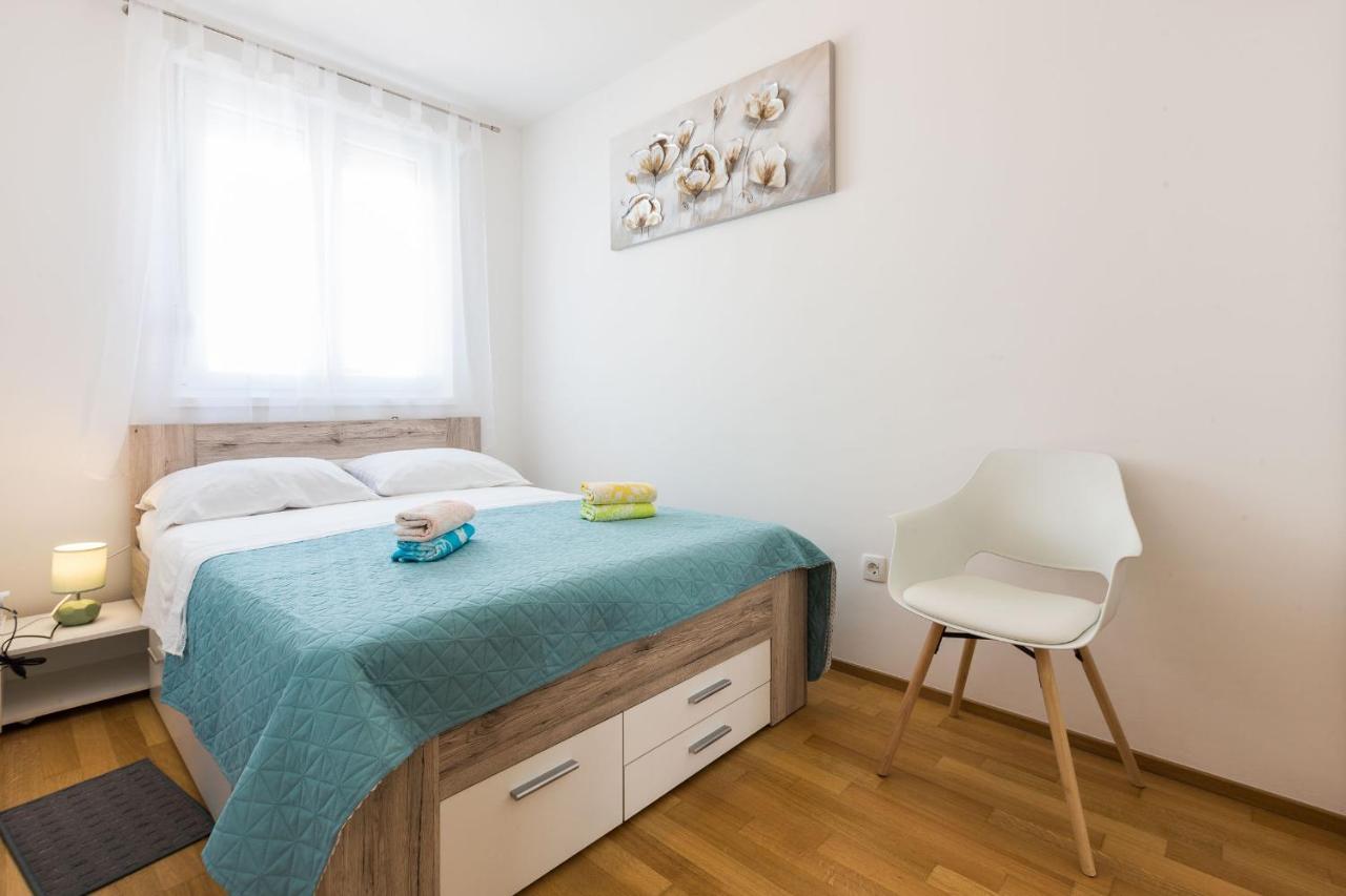 Tanja Modern Apartment With Balcony And Parking Garage زادار المظهر الخارجي الصورة