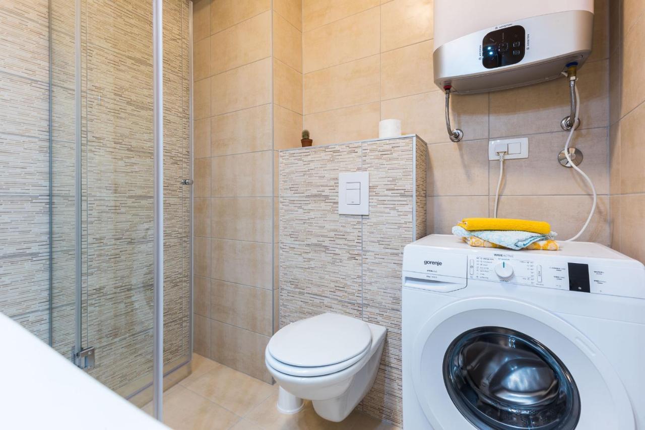 Tanja Modern Apartment With Balcony And Parking Garage زادار المظهر الخارجي الصورة
